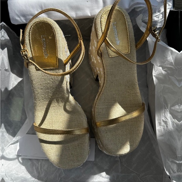 Platform Sandal In Gold Metallic Leather and Raffia - Picture 4 of 10